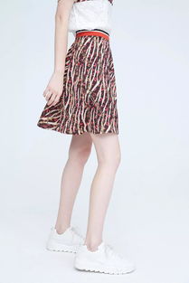 中康采唄城服裝美食文化節(jié)盛大啟幕 59元搶購(gòu)原價(jià)89元人氣女裝爆款及精美首飾